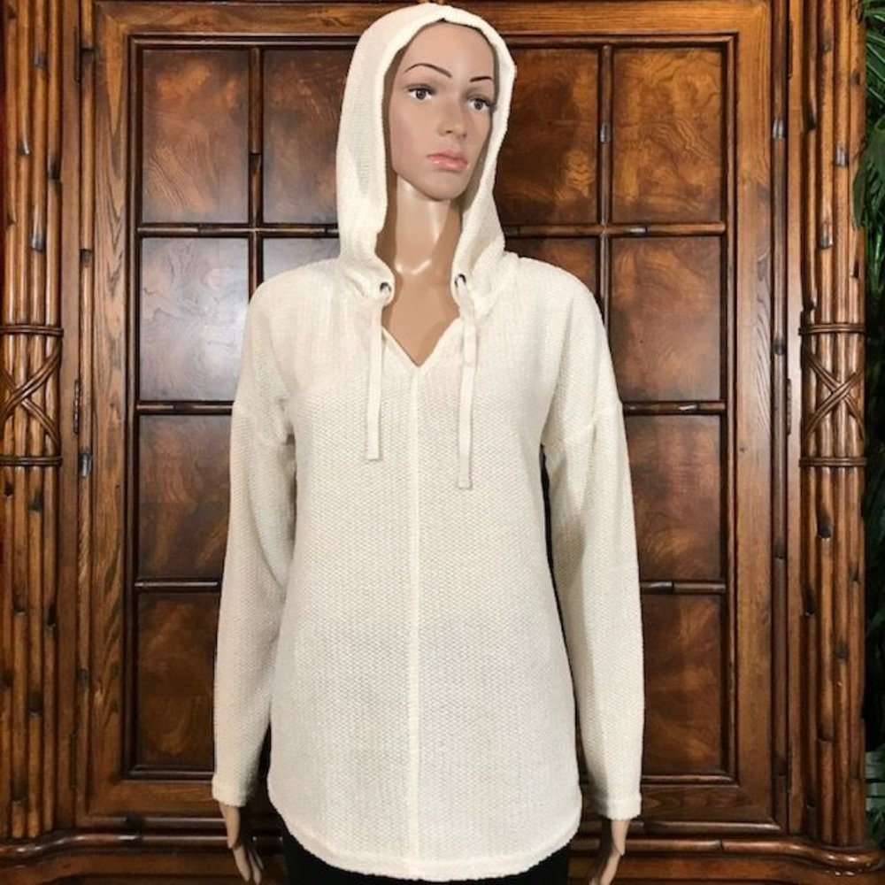 Tribal Ivory Chenille Drawstring Grommet Curved Hem Sweater Hoodie